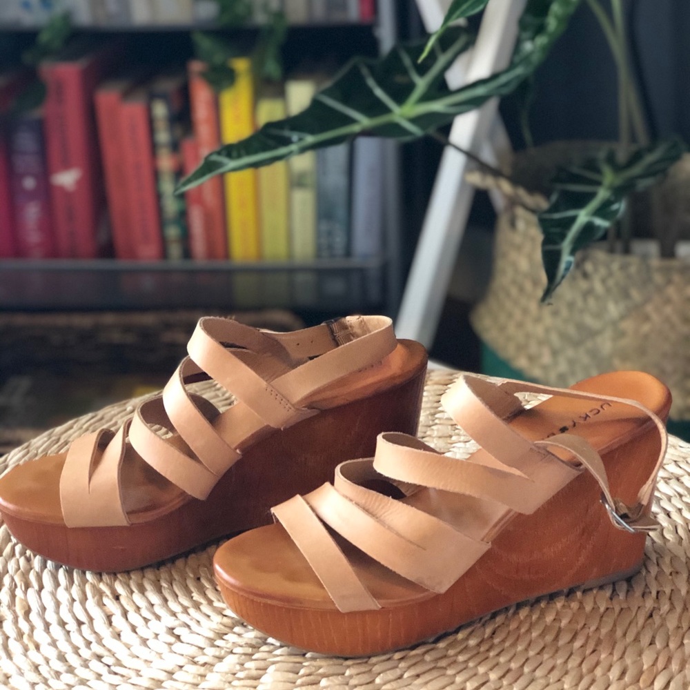 Lucky Brand Brown strappy leather Wedges